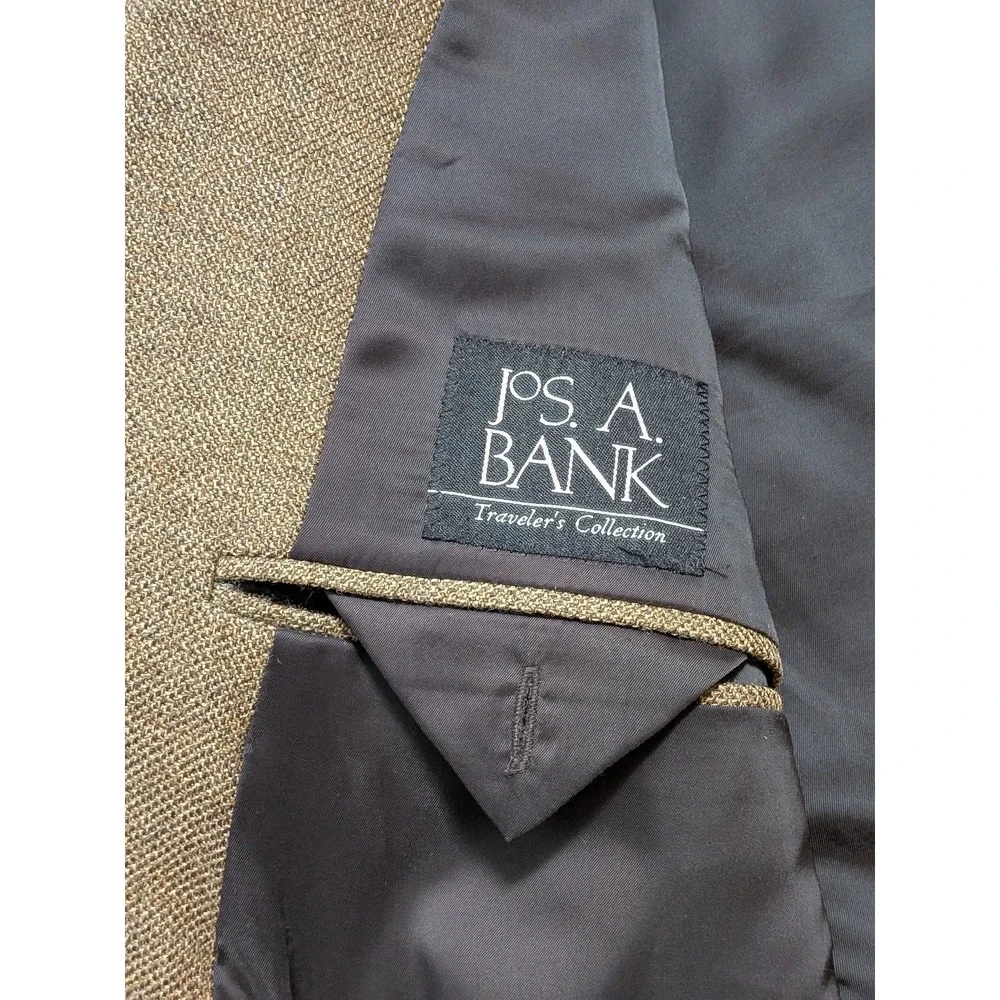 Jos A Bank Traveler elevate your